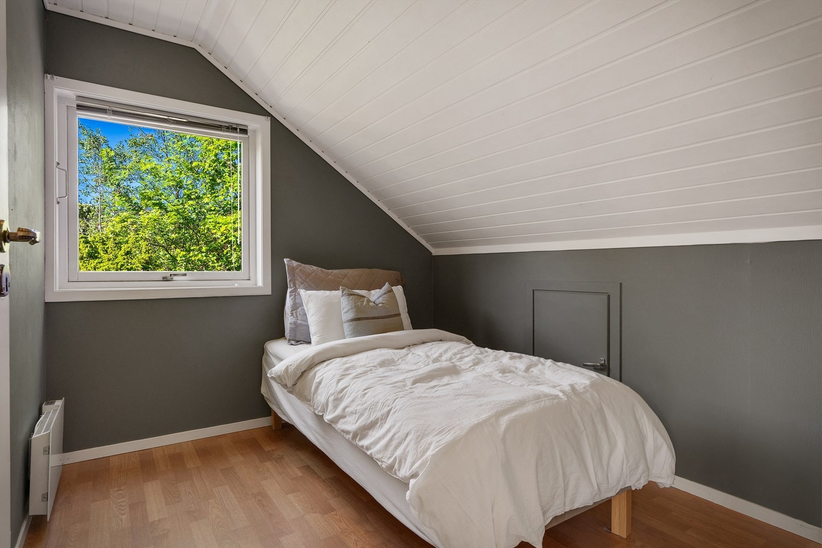 - Soverom 3 måler 5,7m² - Galleribilde