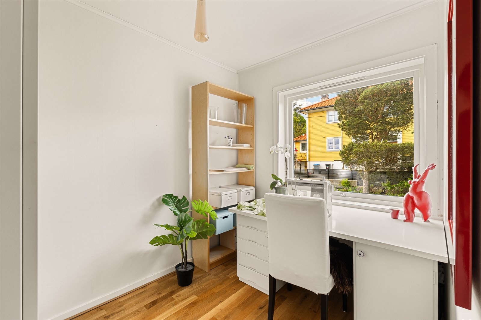 I 2.etasje finner man to soverom på hhv. 7 m² og 10,3 m² Galleribilde