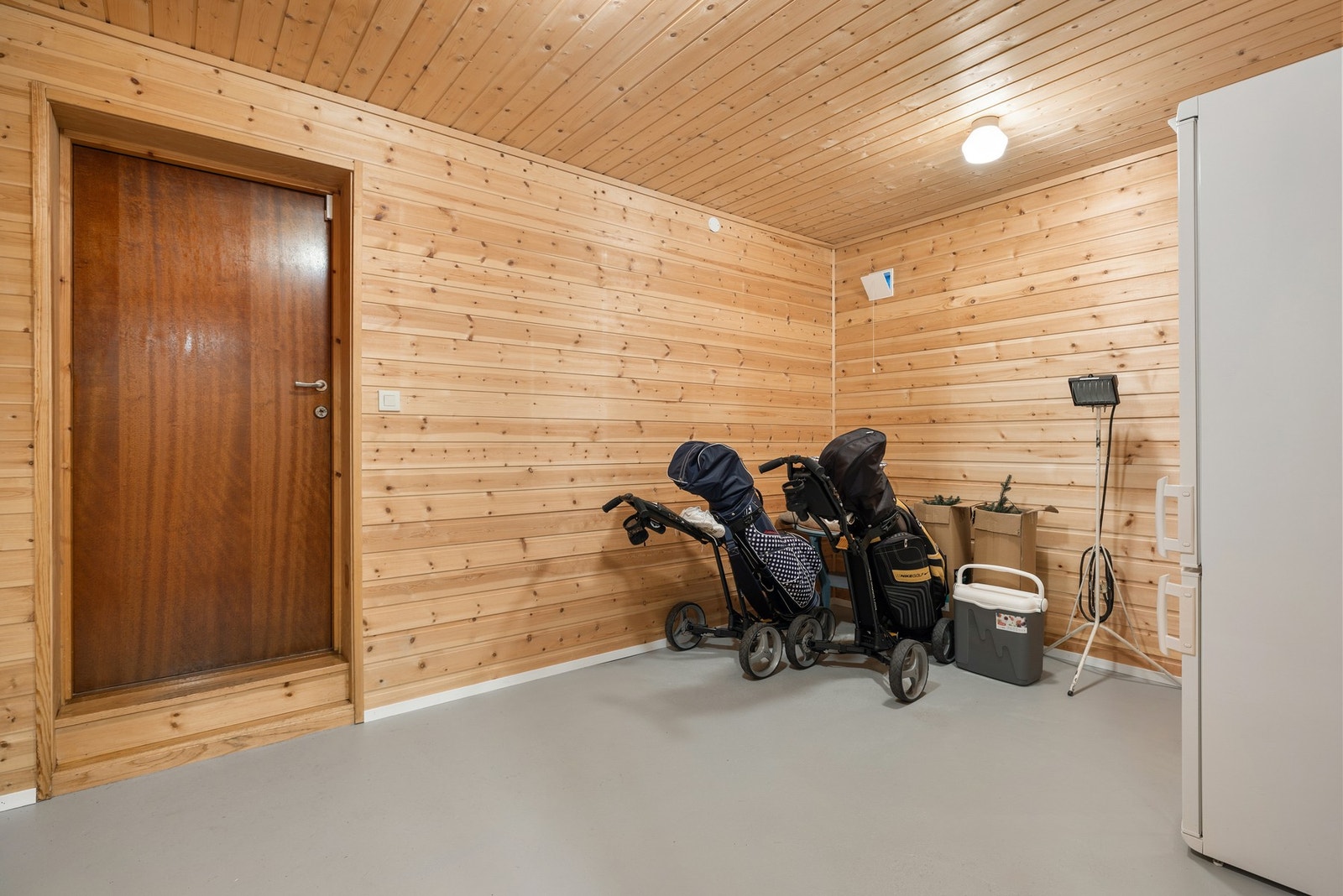 En av kjellerens fire boder. Galleribilde