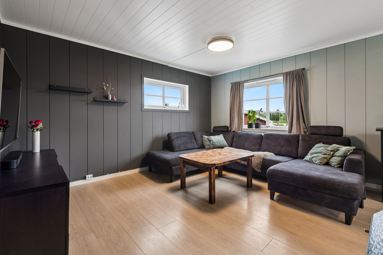Hyggelig krok med plass til sofagruppe. Galleribilde