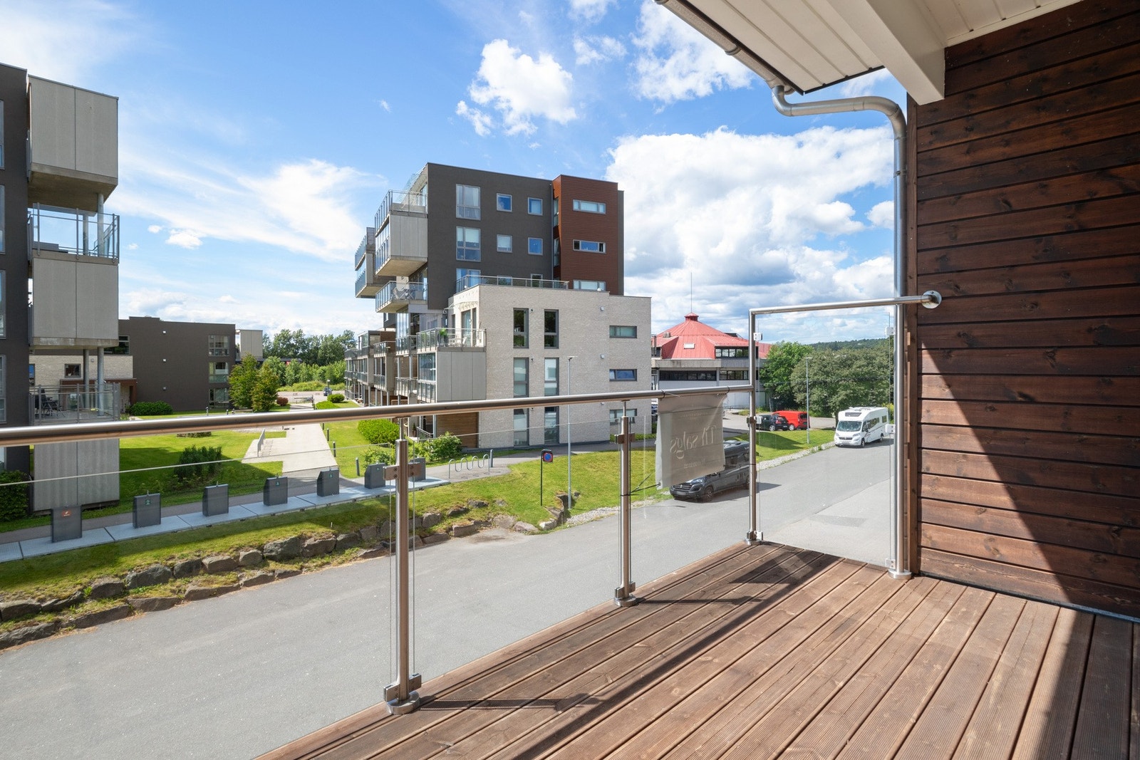 Her har man sol fra formiddag til sent på kveld! Galleribilde