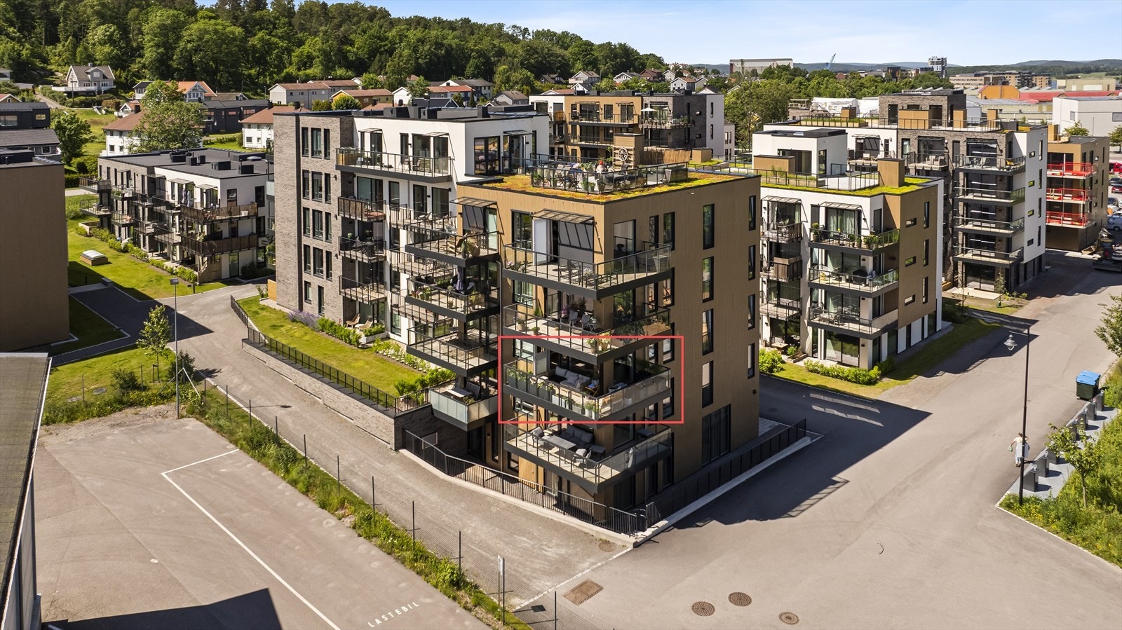 Nordvik Tønsberg v/Christoffer Kvalshaugen har gleden av å presentere denne attraktiv og moderne 3-roms i Teieparken fra 2024! (Foto: Magik) Galleribilde