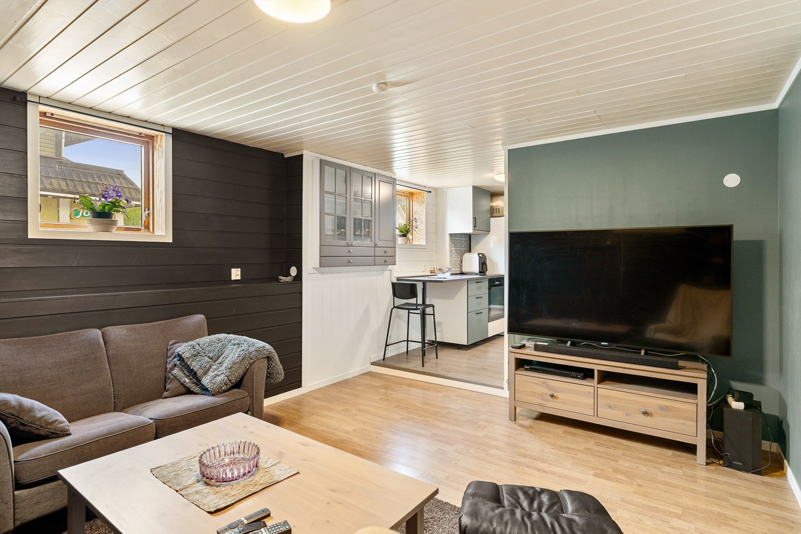 Kjellerstue i tilknytning til kjøkkenet (Ikke byggemeldt). Galleribilde