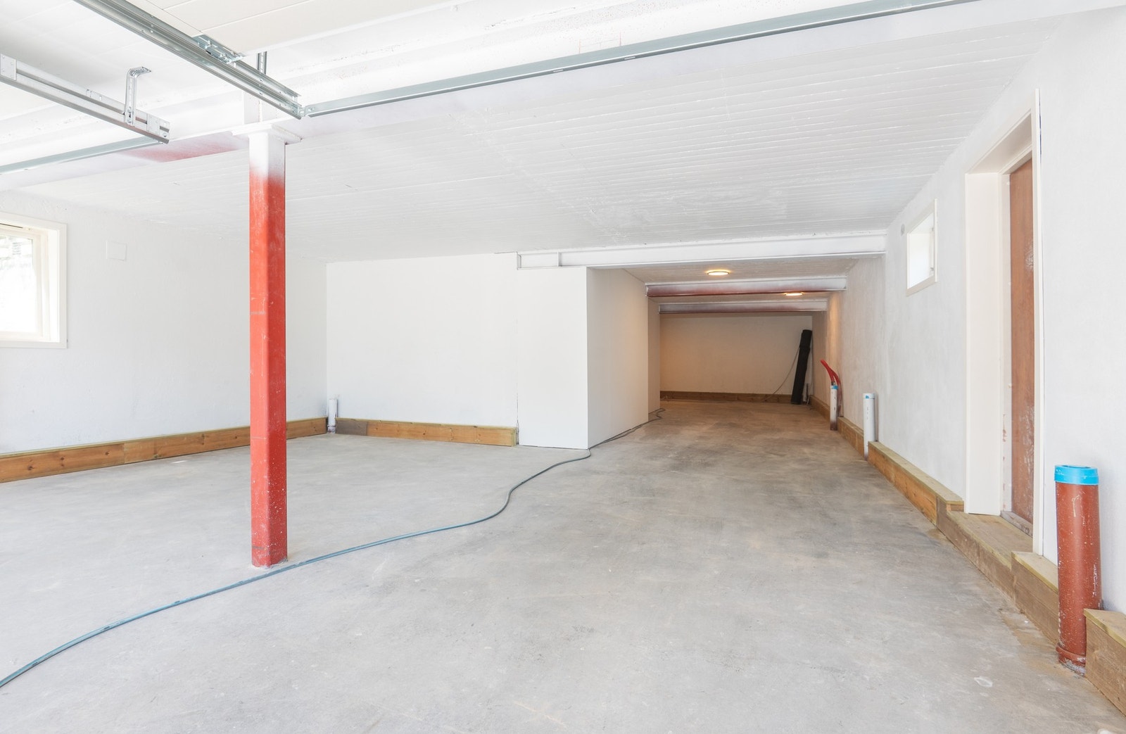 Kjelleren har i tillegg to boder. Galleribilde