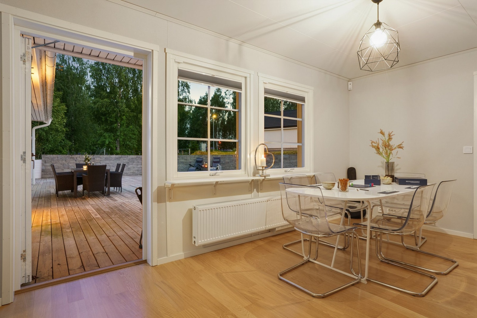 Perfekt for måltider og lange kvelder. Galleribilde
