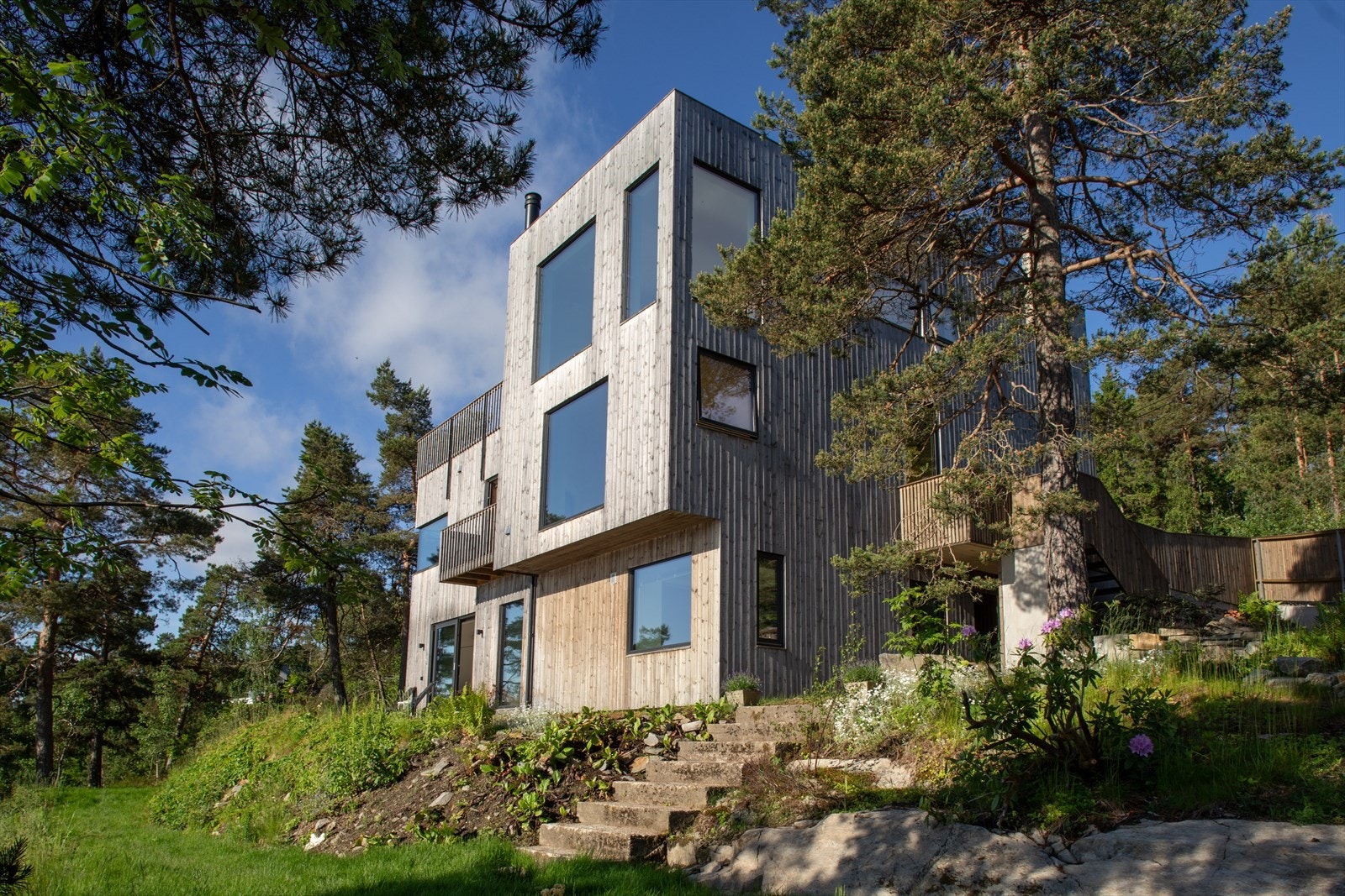 Fasade mot sjøen Galleribilde