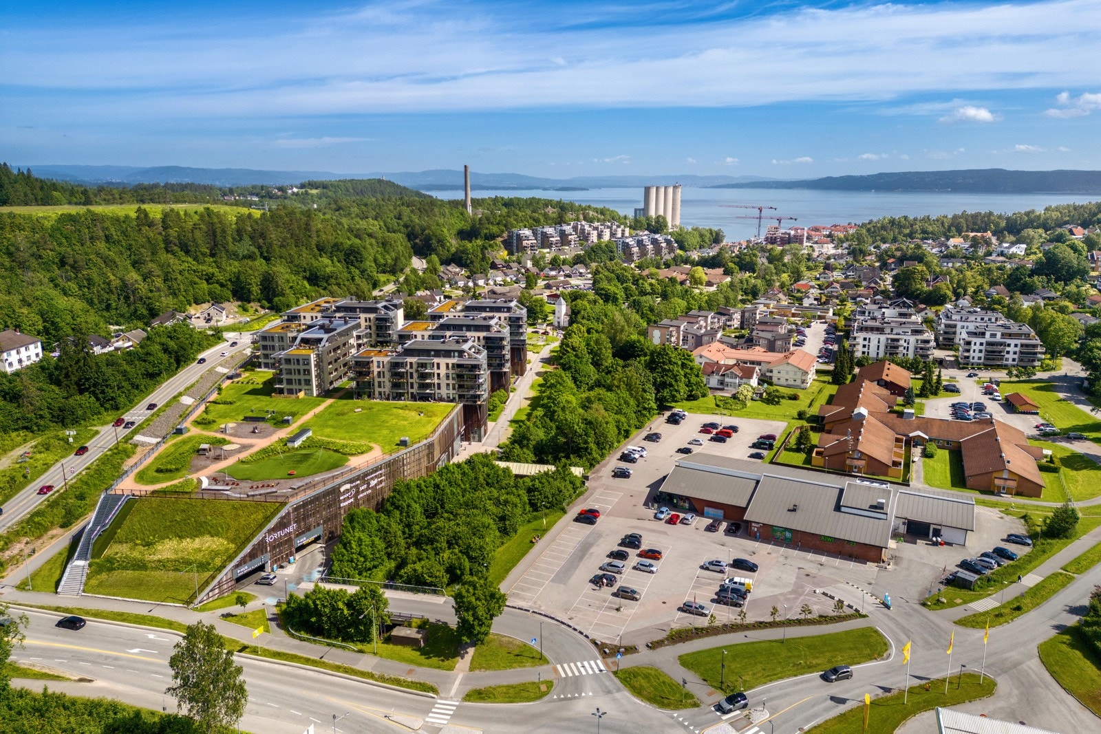 Høydefoto over Slemmestad. Galleribilde