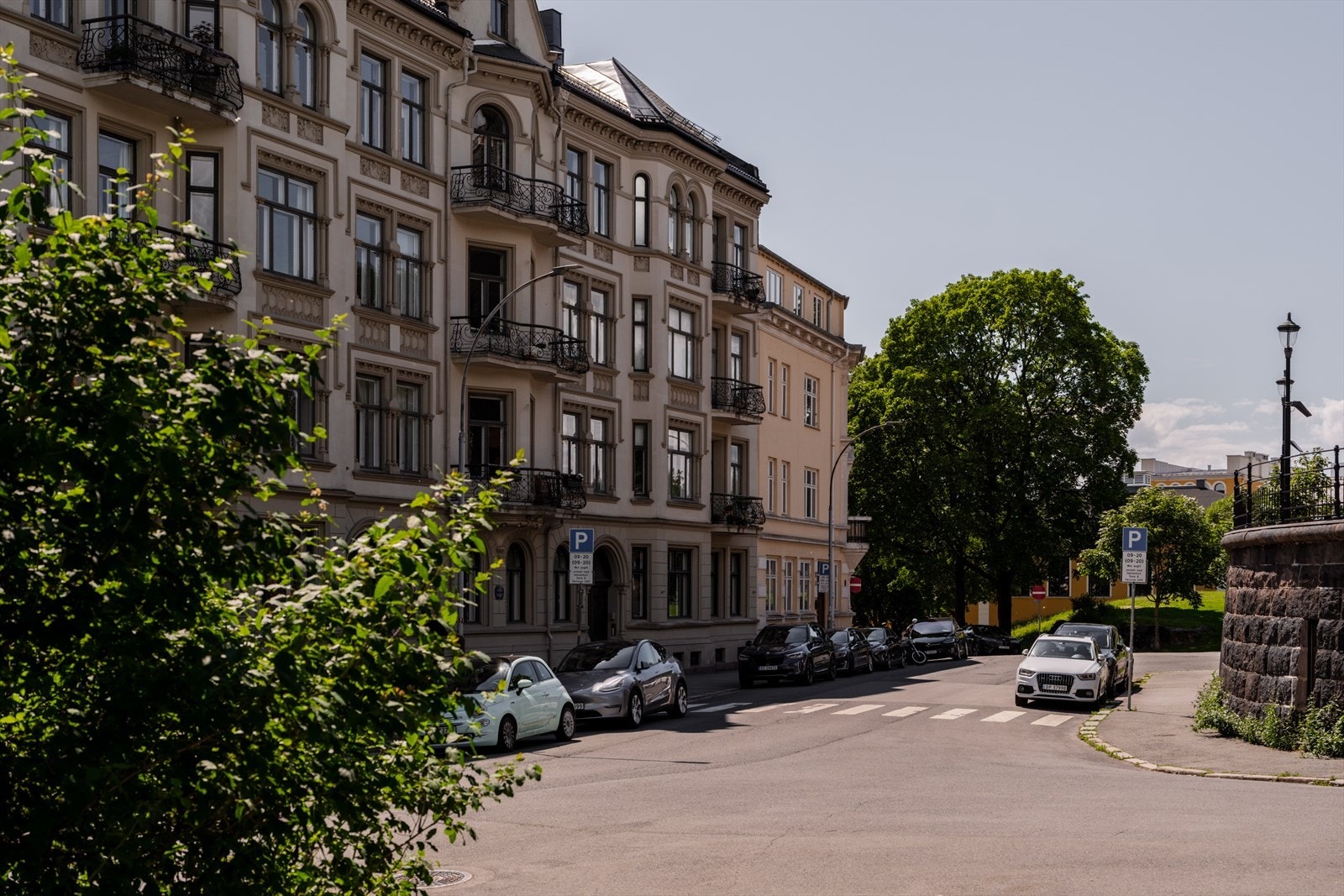 Dette er et attraktivt og fasjonabelt boligområde preget av klassiske bygårder. Galleribilde