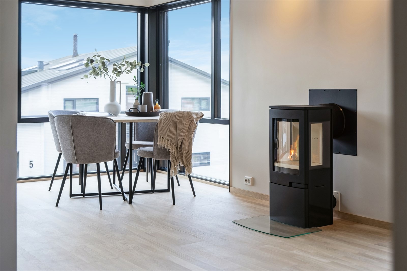 Boligen har energiklasse B og oppfyller krav til grønt boliglån. Galleribilde