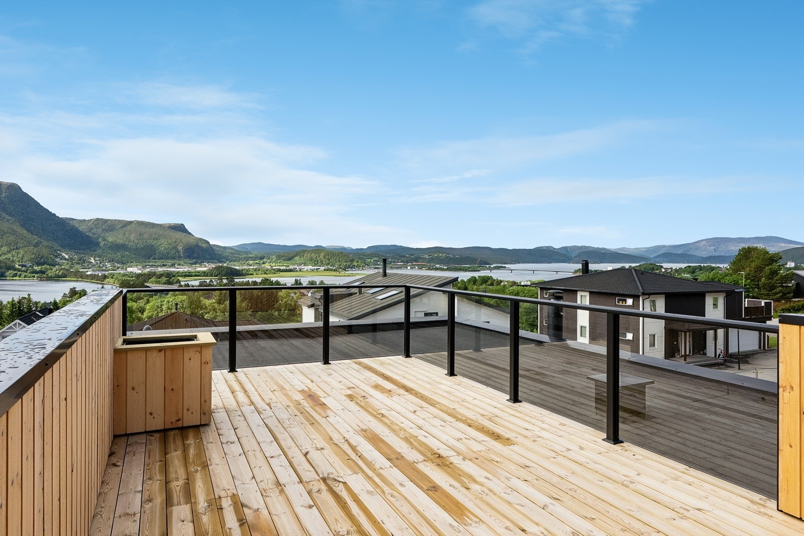 Takterrasse på 22 kvm. Sjekk utsikten! Galleribilde
