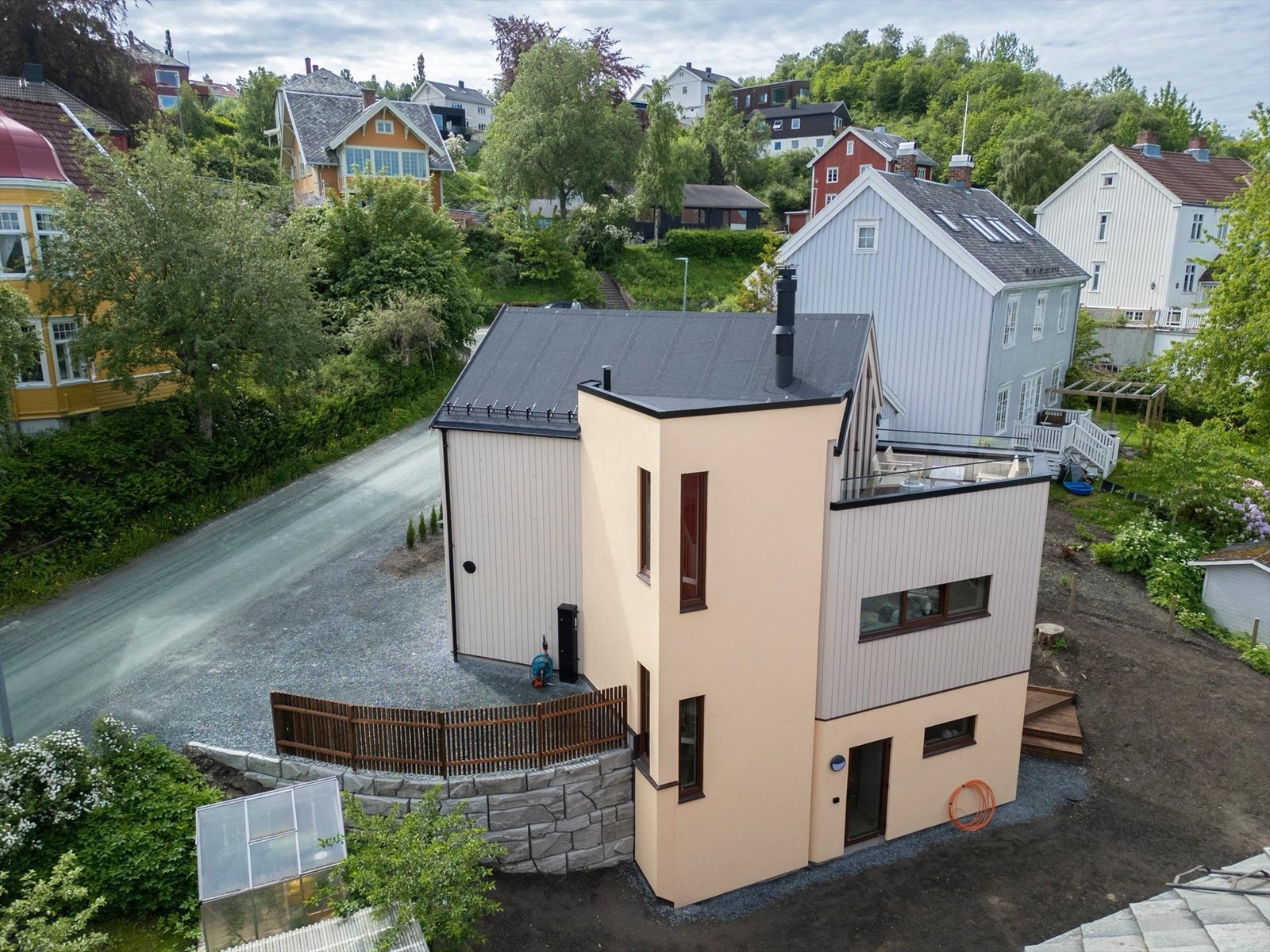 Velkommen til Bernhard Getz gate 6B - Her kan du sikre deg en nyoppført og ubebodd enebolig over 3 etasjer. Galleribilde