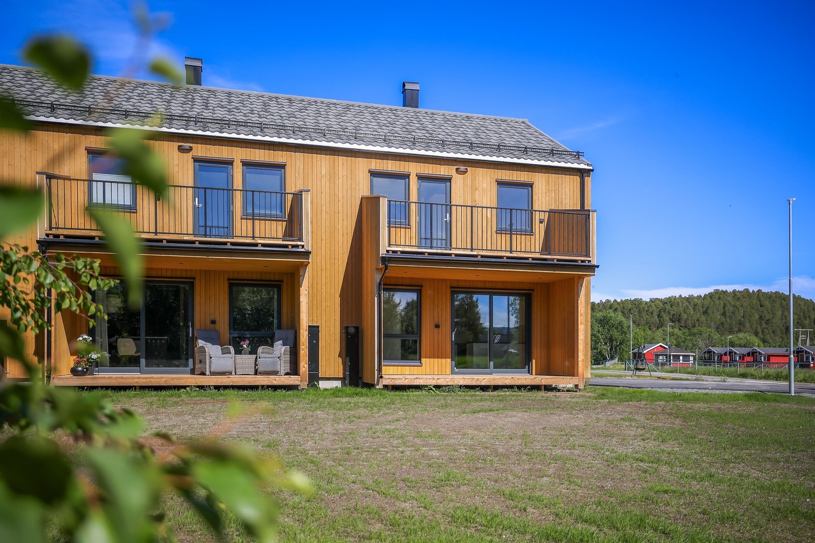 Rekkehuset består av tre boenheter Galleribilde