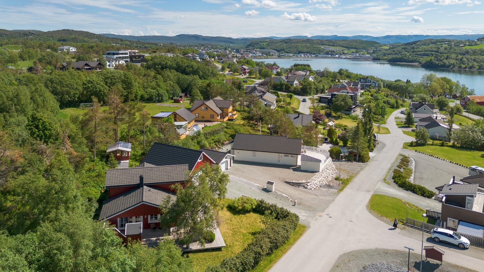 Fra eiendommen har man kort vei til flere flotte turområder Galleribilde