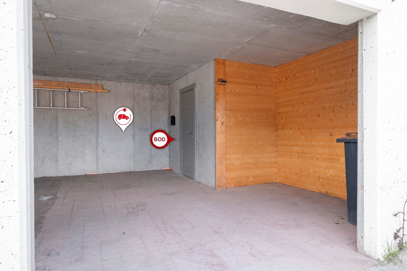 Det følgjer med fast parkeringsplass med elbil ladar i felles garasjeanlegg under bygget. Galleribilde