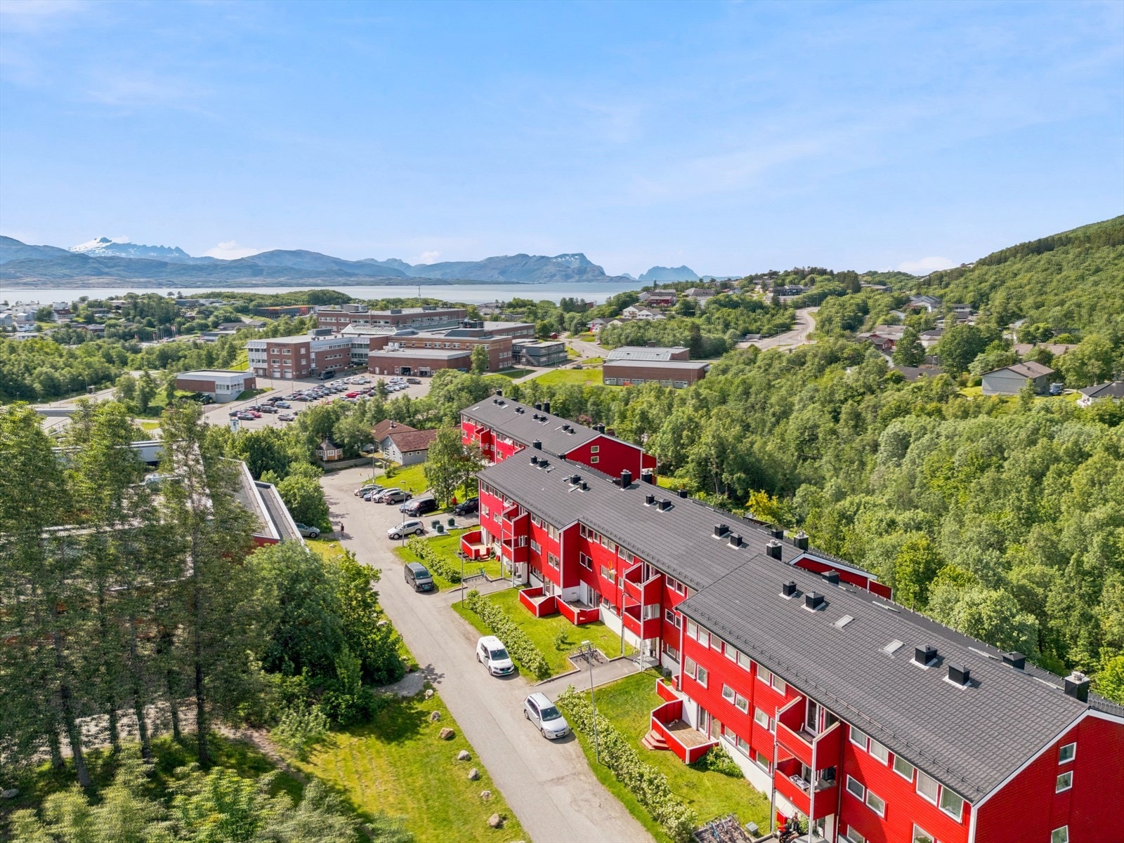 Kort vei til Mørkved stasjon, butikker og City Nord. Galleribilde