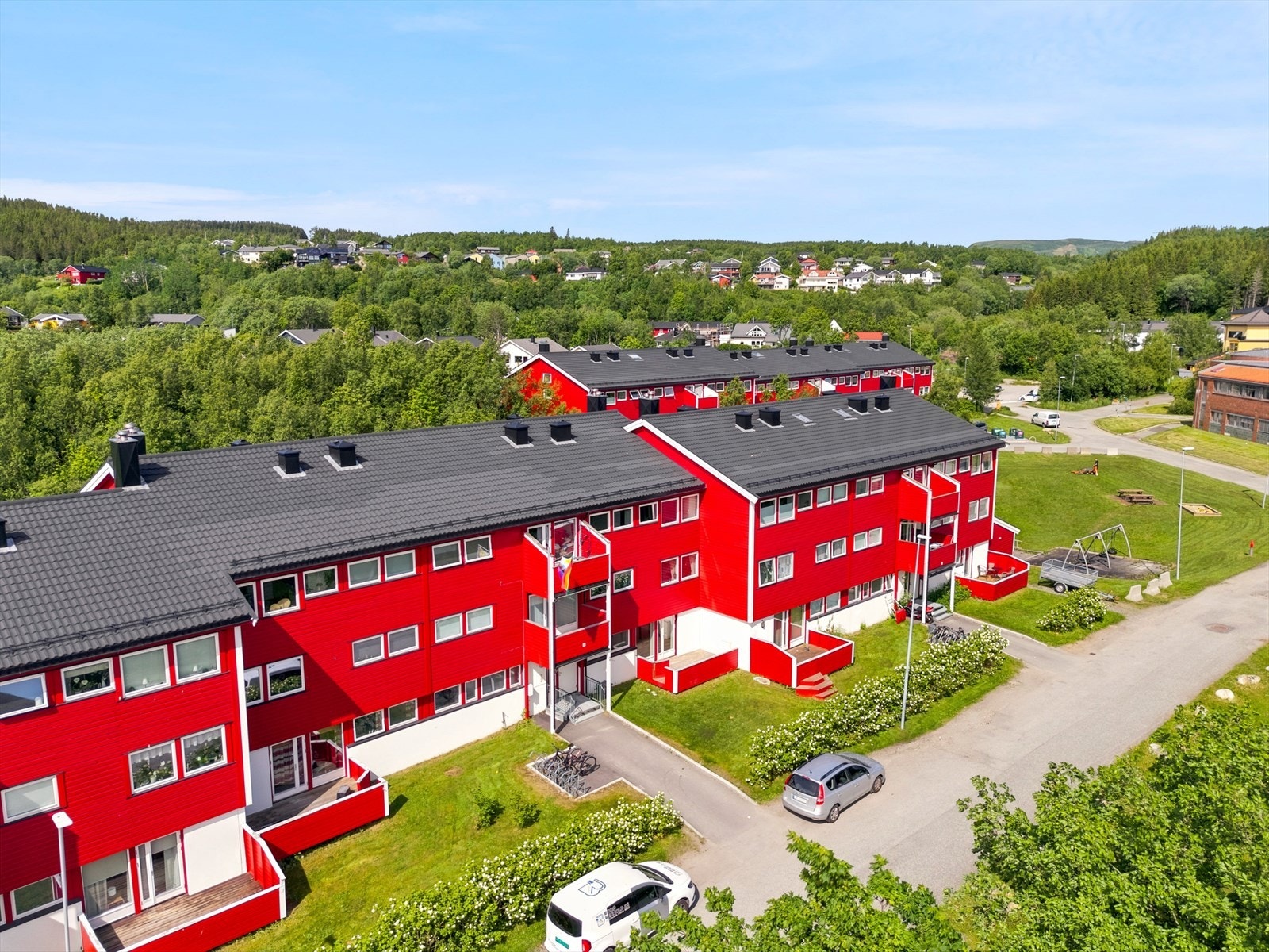 Området har barnehager og skoler for alle trinn i gang- og sykkelavstand. Galleribilde