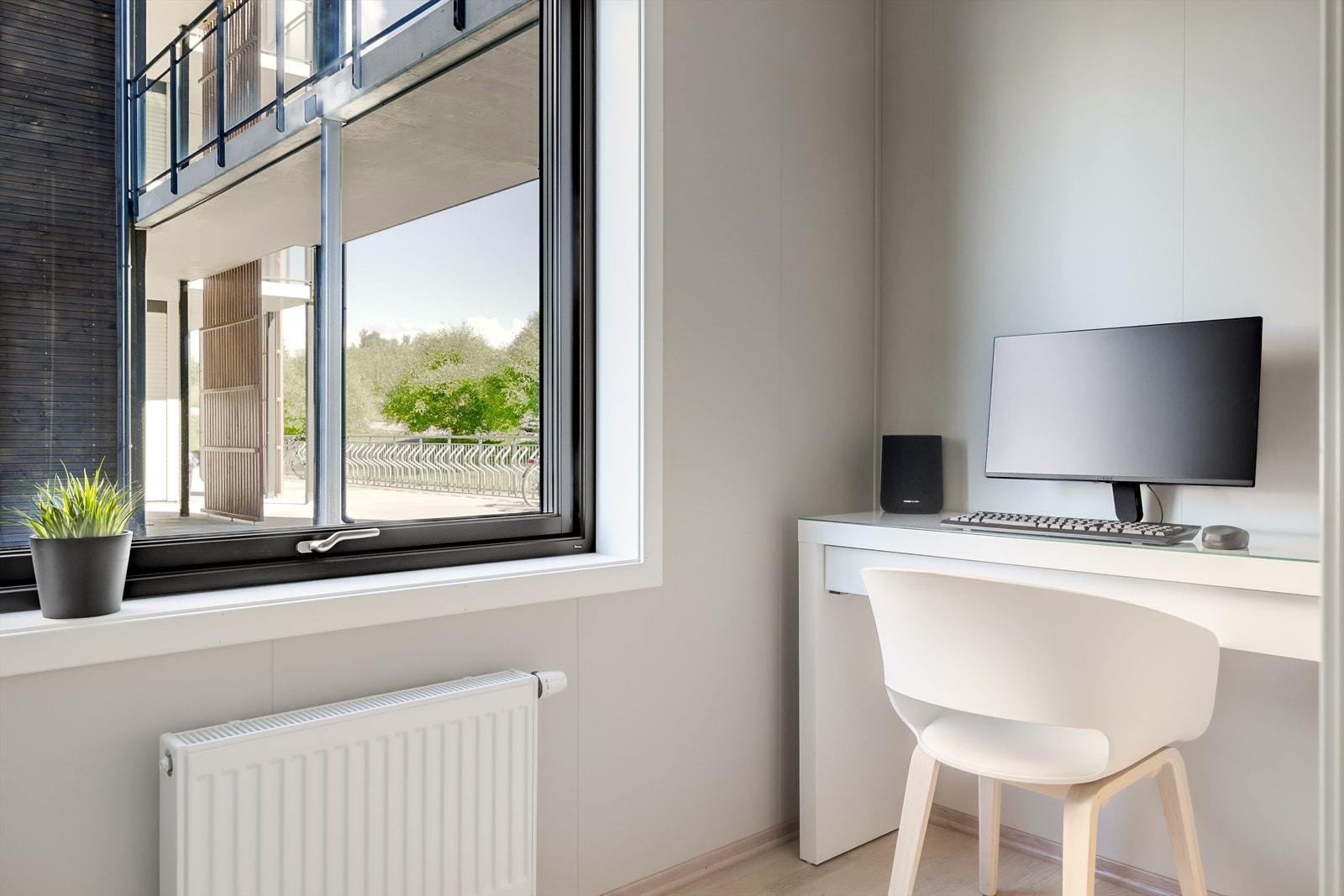 Soverom 2 er et lyst og fint rom som passer perfekt som barnerom, gjesterom eller kontor. Galleribilde