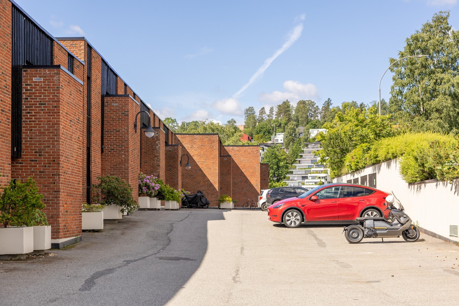Tilbaketrukket beliggenhet på Montebello, i et veletablert og svært etterspurt boligområde i Oslo. Galleribilde