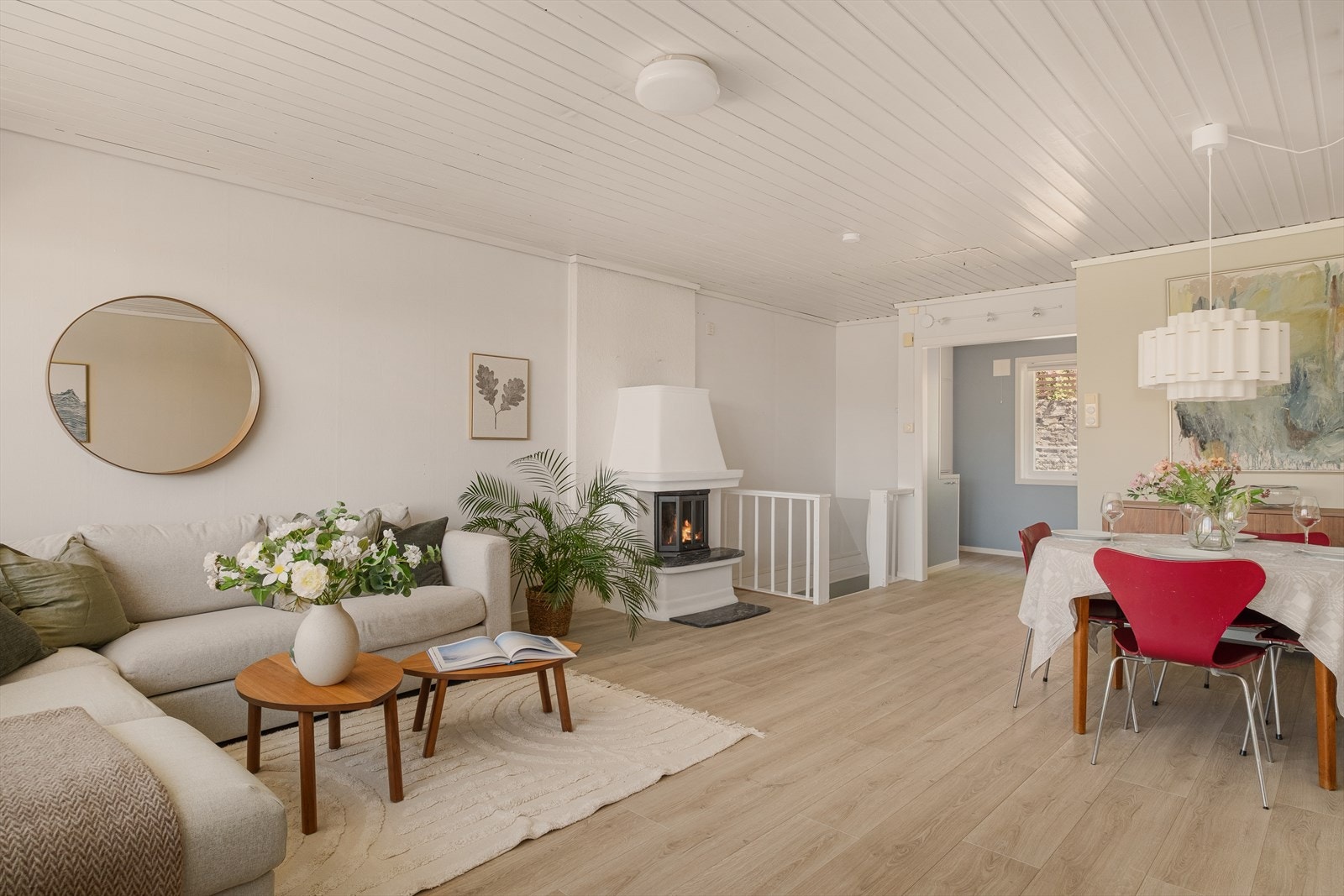 - 2. etasje har et totalt areal på 40 m² og inneholder stue og kjøkken - Galleribilde