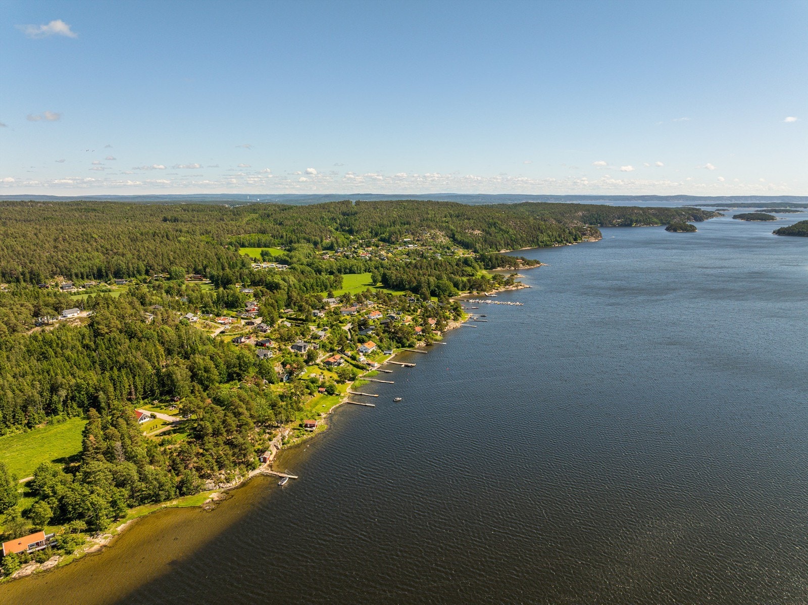 Ullerøy er blant de mest ettertraktede ferie- og fritidsområdene langs denne delen av kysten, kun 80 minutter fra Oslo. Galleribilde