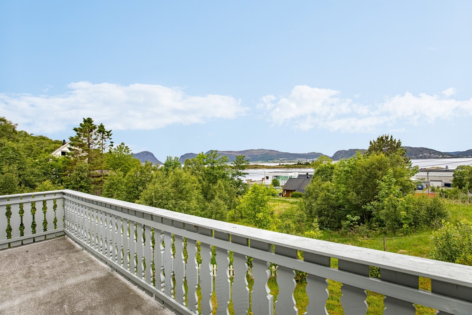 Nydelig utsikt fra veranda Galleribilde