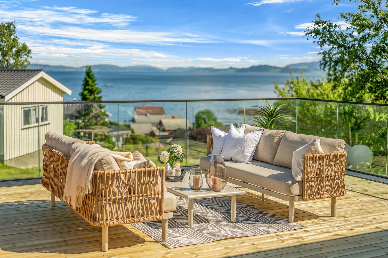 Se den fantastiske utsikten fra egen terrasse! Galleribilde