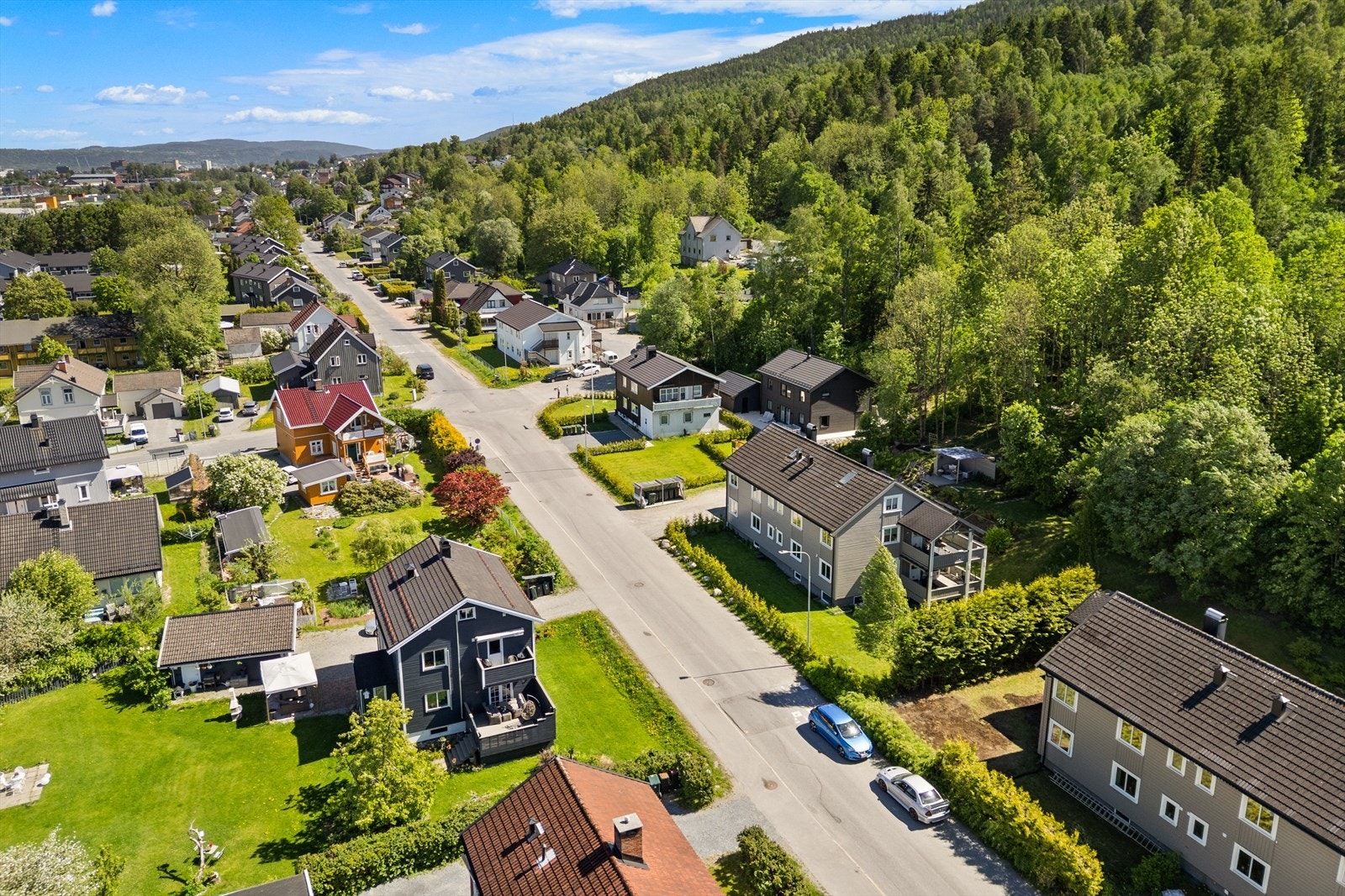 Du bor tilbaketrukket og rolig, med nærhet til både Drammenselva og sentrum. Galleribilde