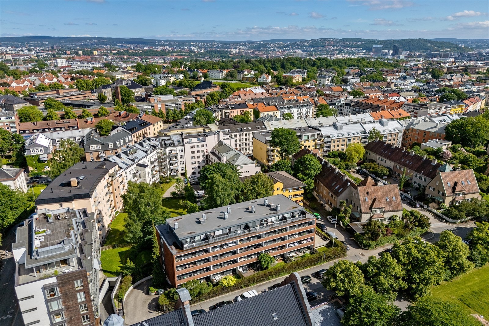 Boligen ligger i et meget attraktivt område på beste Fagerborg. Galleribilde