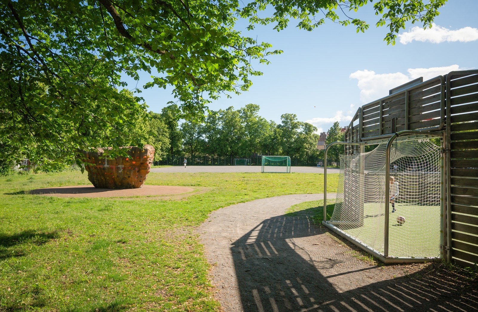 Sophus Bugges plass Galleribilde