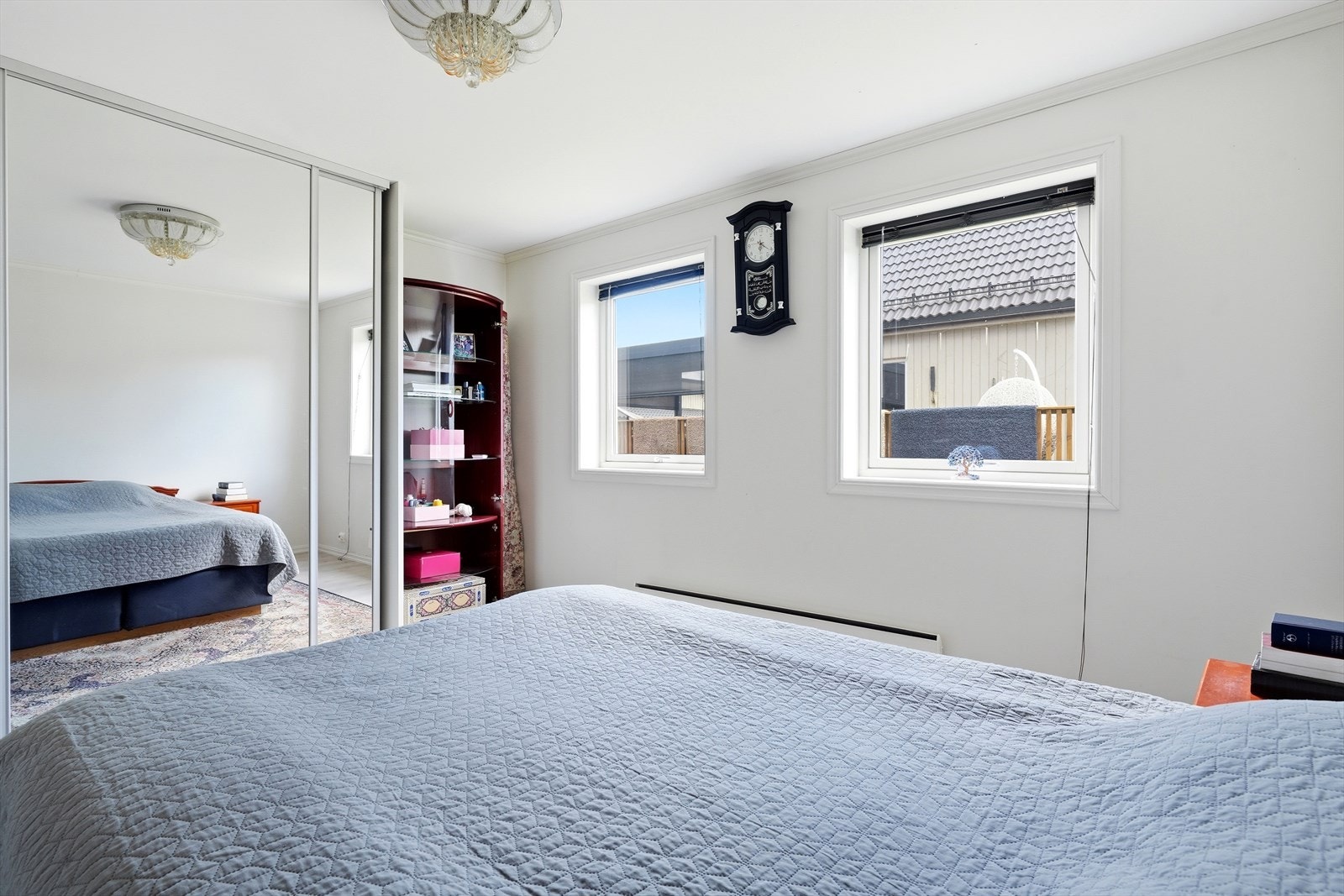 Rommet har også skyvedørsgarderobe. Galleribilde