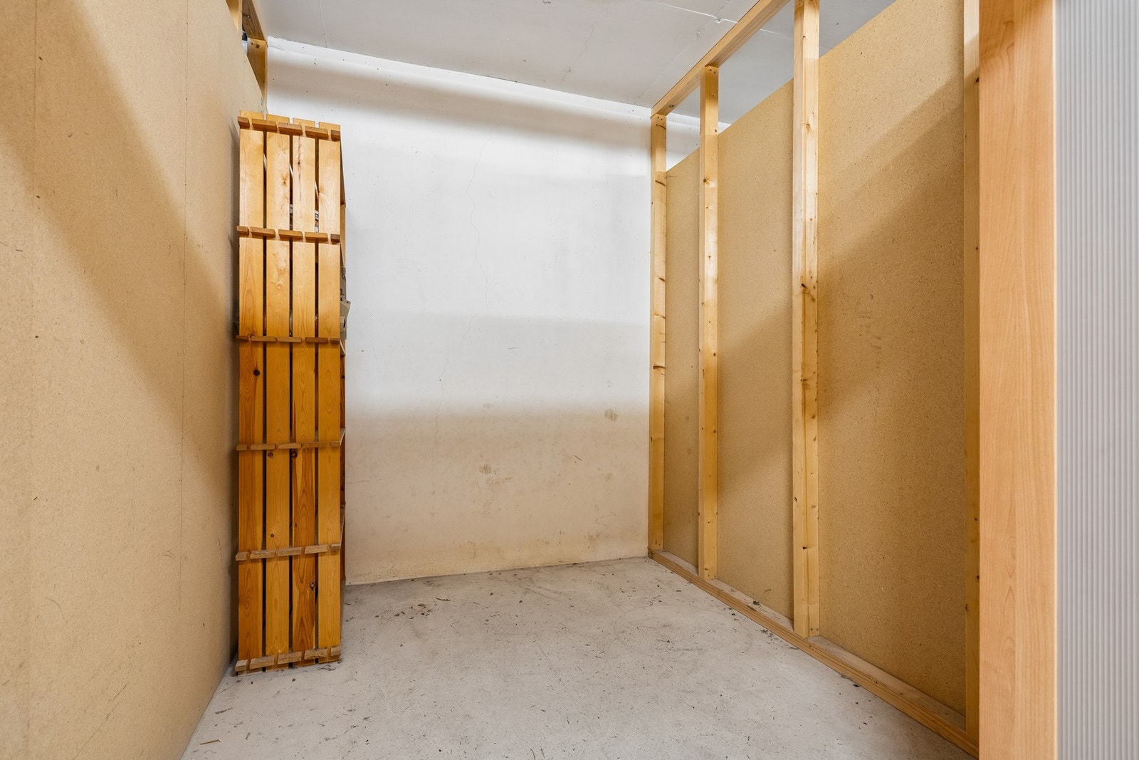 Egen bod i kjelleren på 5m² Galleribilde