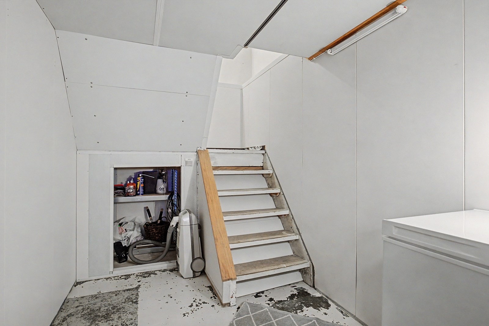 Gang i undertasje (ikke godkjent pga takhøyde) Galleribilde