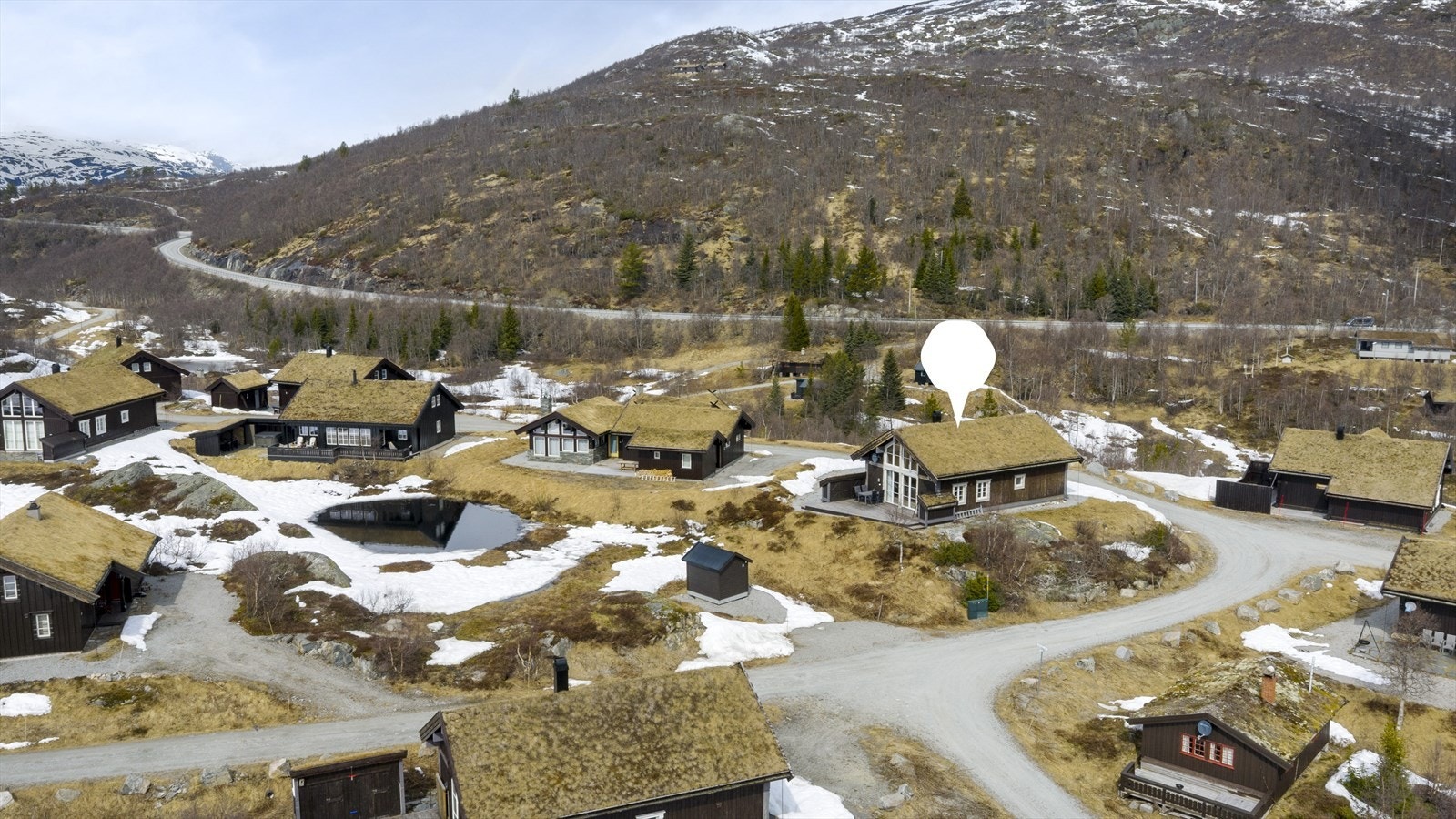 Vågslid har historisk sett en meget snøsikker beliggenhet og er kjent for å være et eldorado både sommer og vinterstid. På sommerstid er det flotte turløyper og bademuligheter i fjellvann. Galleribilde