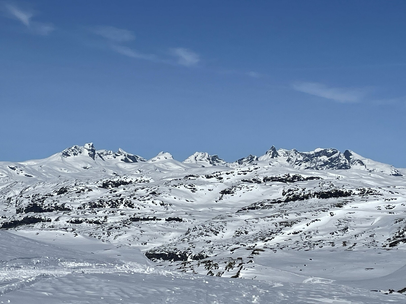 Vinteren gir også spektakulære fjellturer. Bilde fra selgers arkiv. Galleribilde