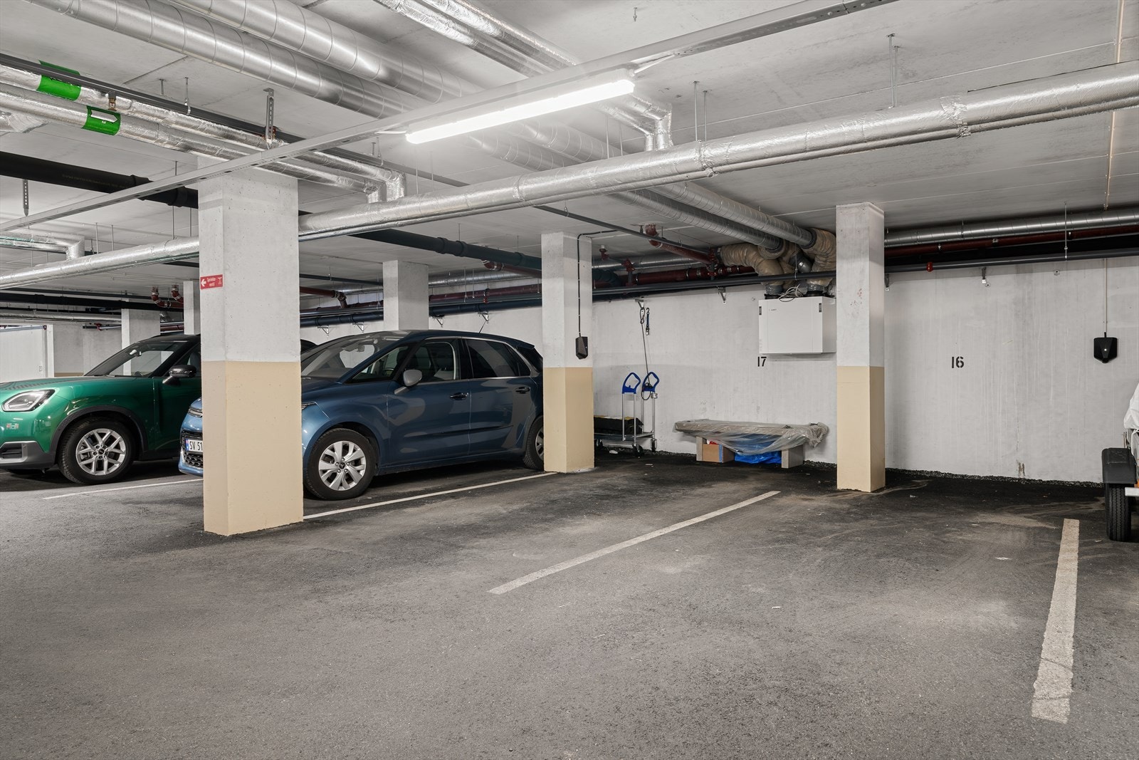 - Parkering i felles garasjeanlegg med mulighet el-billading - Galleribilde