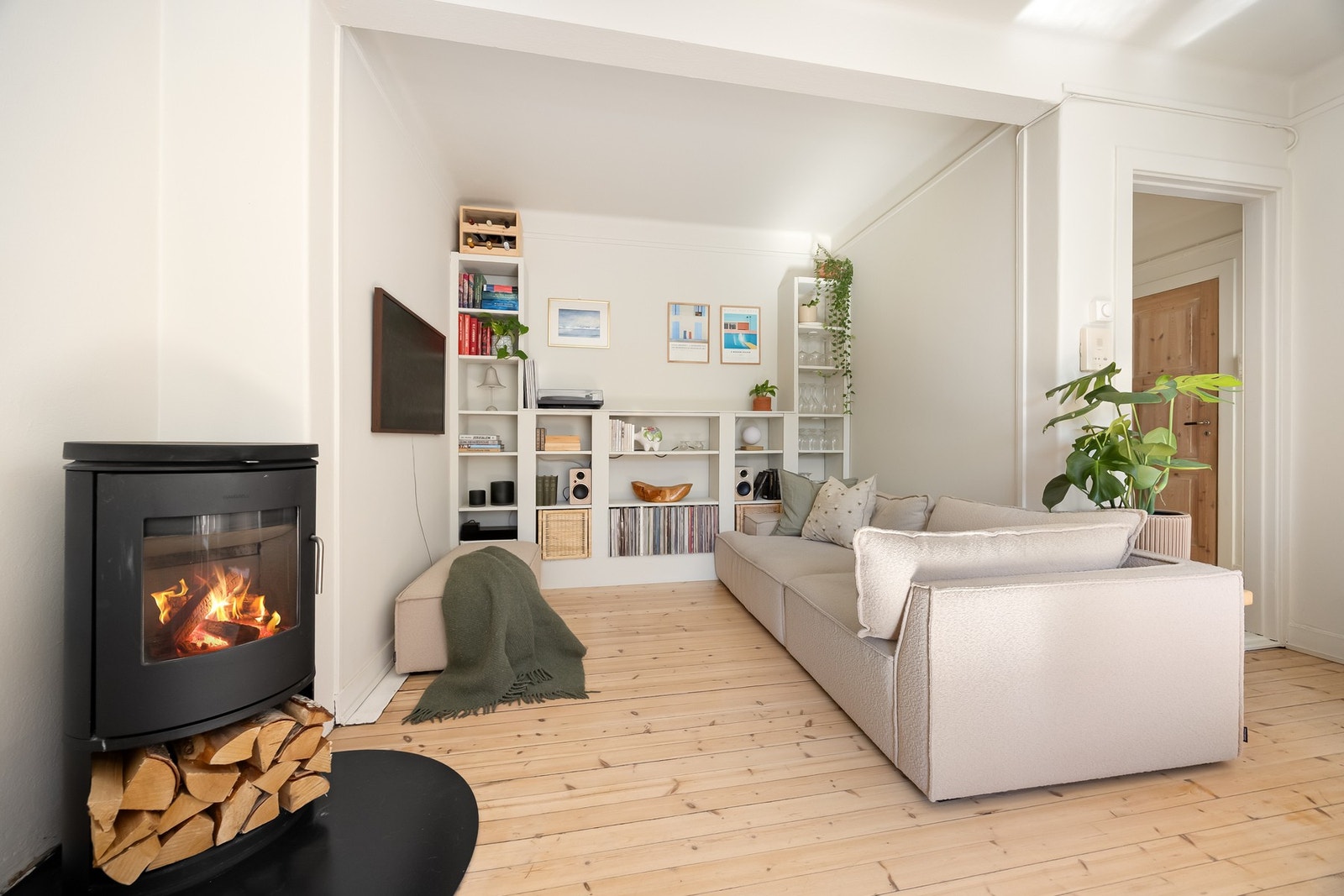 Årlige strømkostnader ligger på ca kr. 2860 ekskl. nettleie. Galleribilde