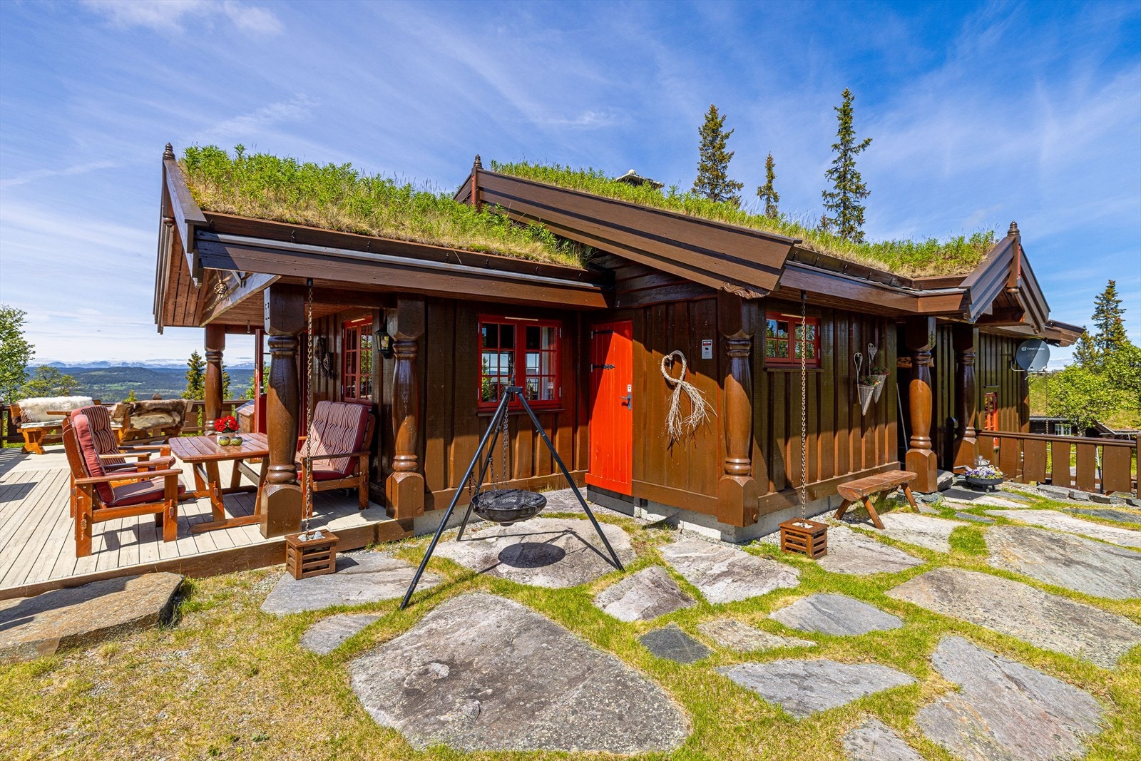 Innerst i vakre Nesfjellet. Godt etablert hytteområdet med kort vei til Nystølen og videre innover i fjellet Galleribilde