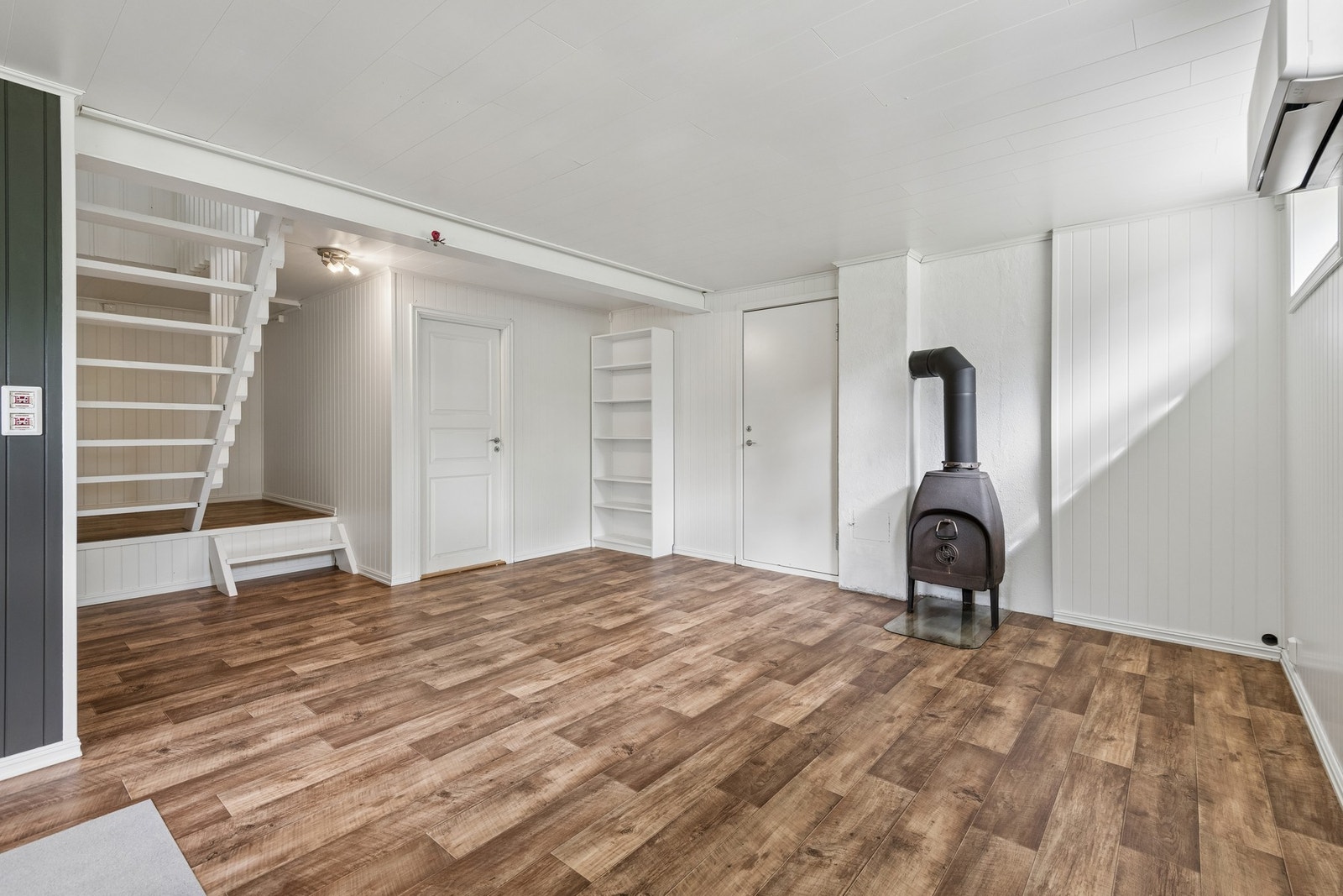 I sokkel er det vedfyring Galleribilde
