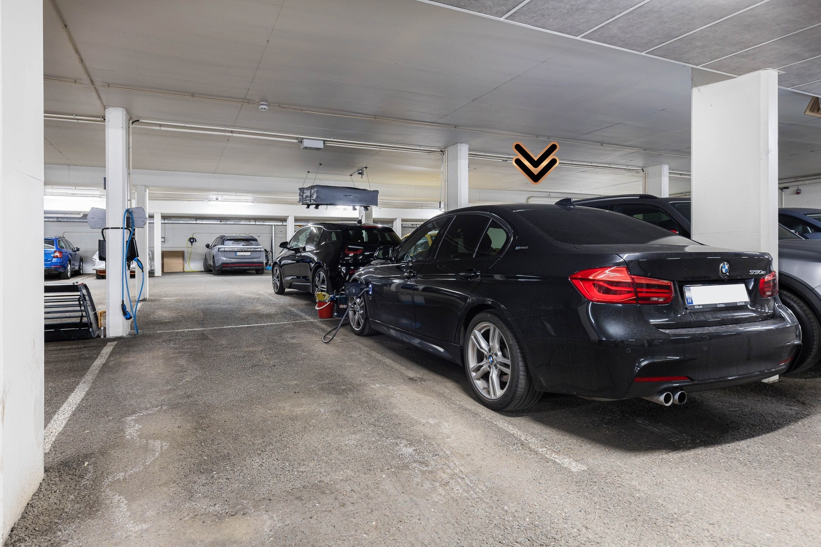 Det medfølger én parkeringsplass i parkeringskjeller med elbillader. Galleribilde