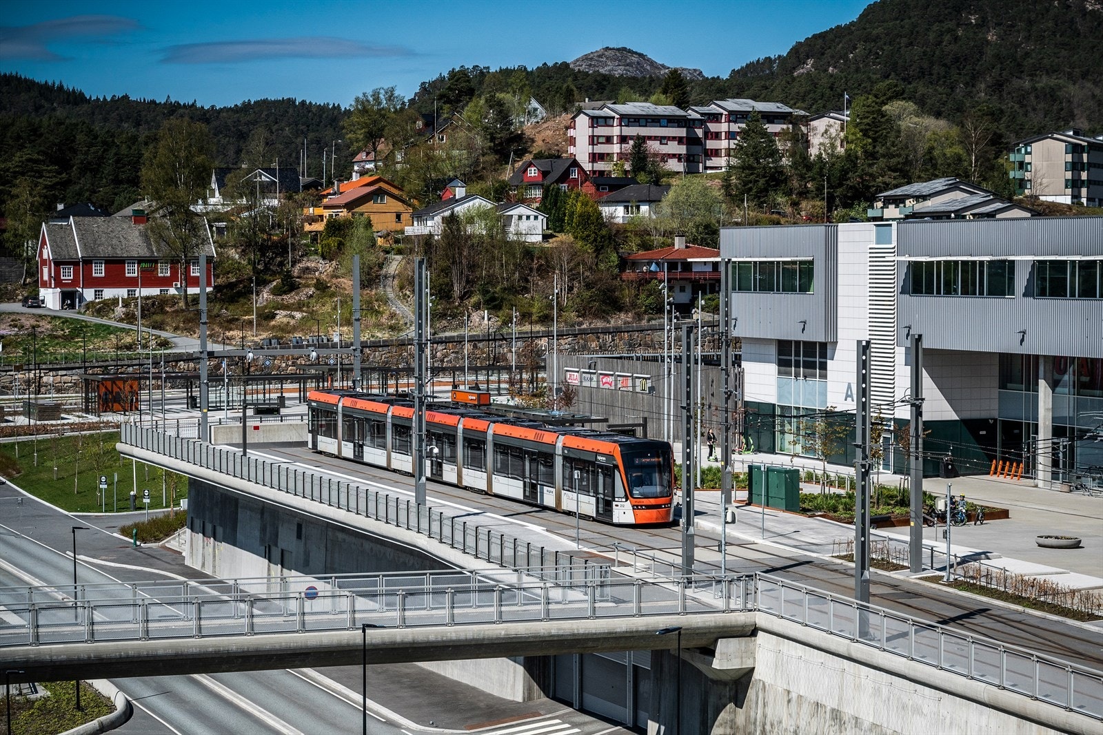 - Her går også bybanen linje 2 - Galleribilde