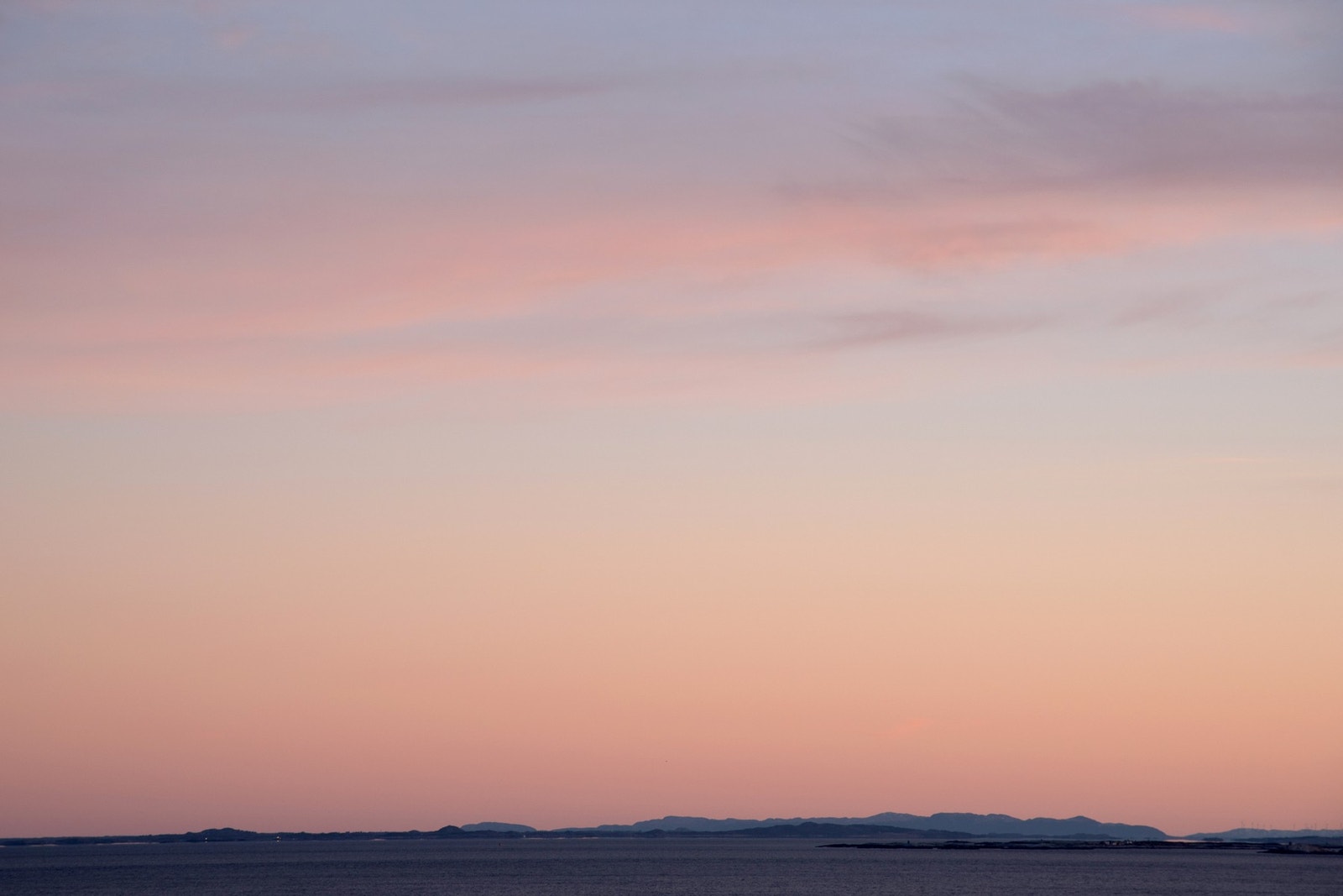 Magisk når solen går ned i havet Galleribilde