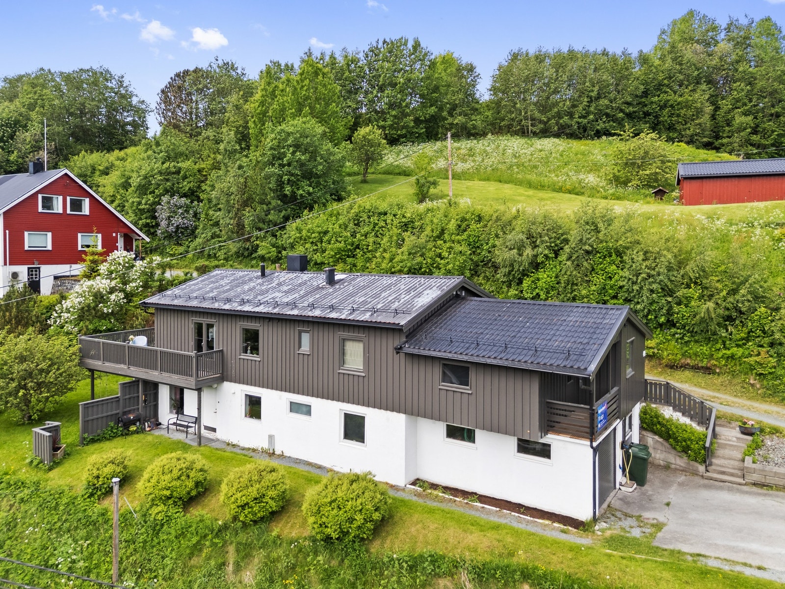 Bagøyvegen 49 presentert av Aleksander Riseth ved EiendomsMegler1. (Foto: Haukdal v/interiørfoto) Galleribilde