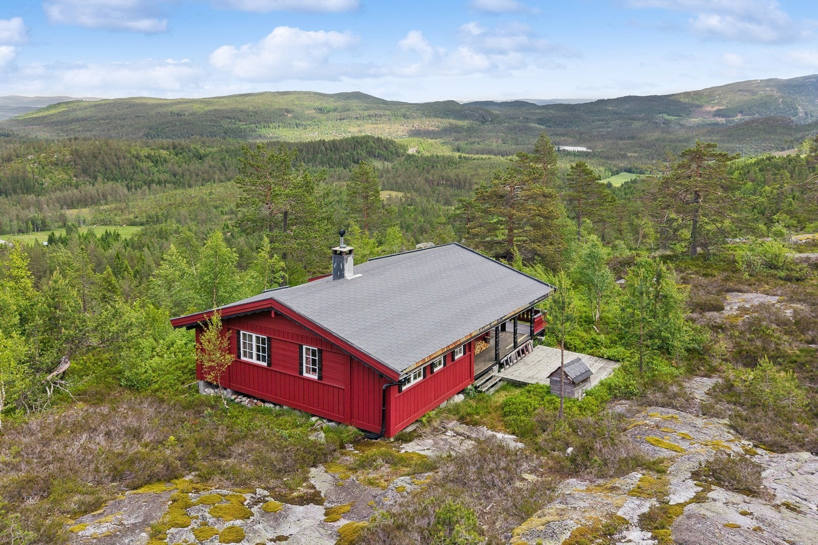 DNB Eiendom v/Martin A. Roland har gleden av å presentere Gavlesjåvegen 722! Galleribilde