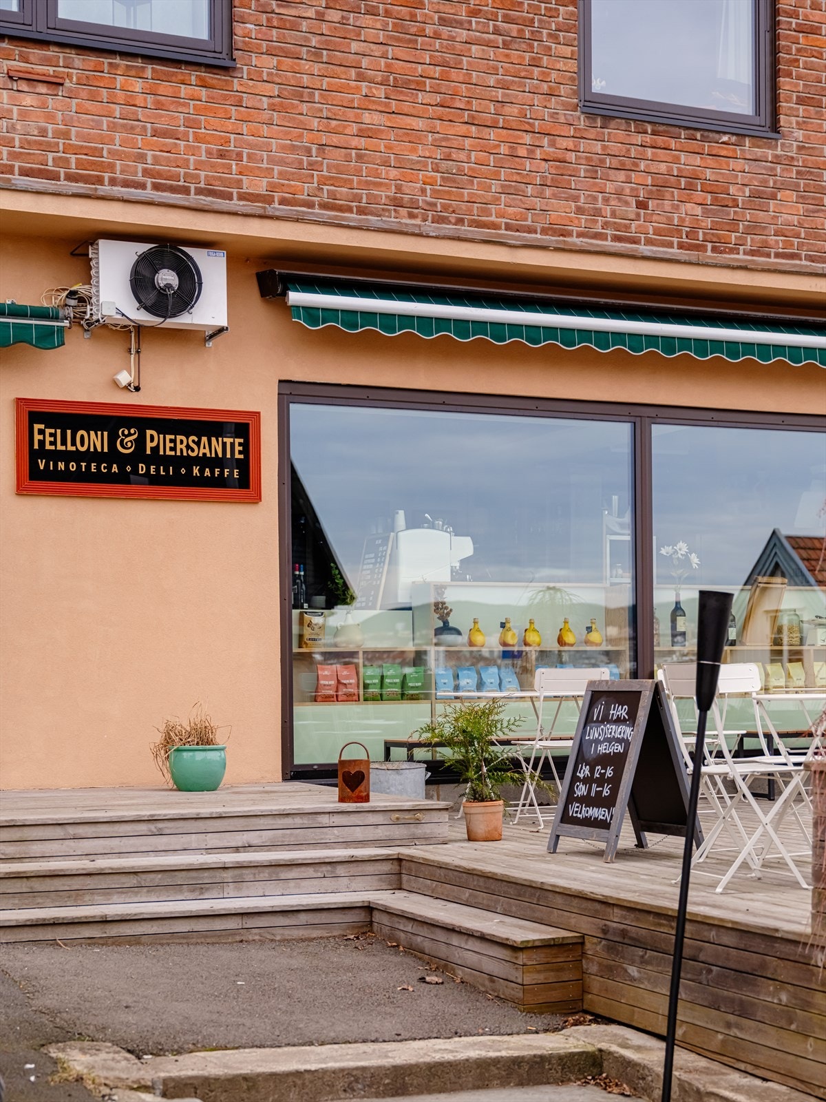 En av de nærmeste naboene dine er Felloni & Piersante. Perfekt om du bare skal ha et glass vin eller kjører 5-retters smaksmeny Galleribilde