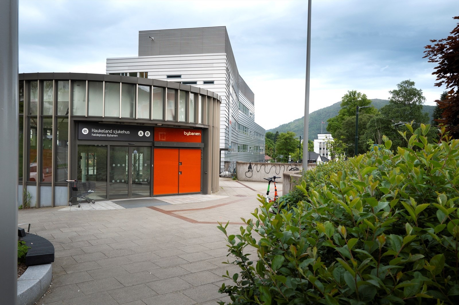Haukeland bybanestopp Galleribilde