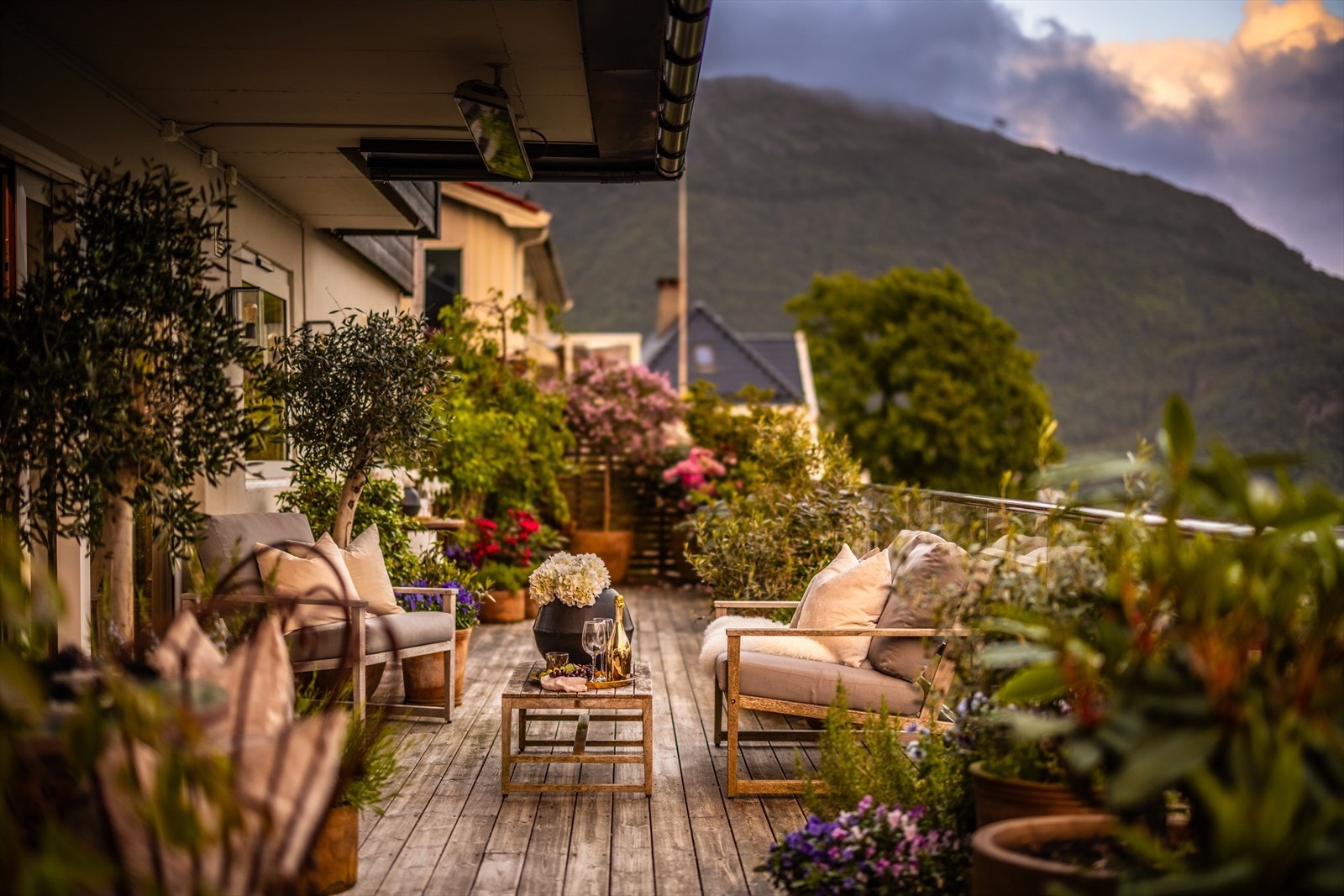 Her kan man nyte lange sommerkvelder med venner og familie. Galleribilde