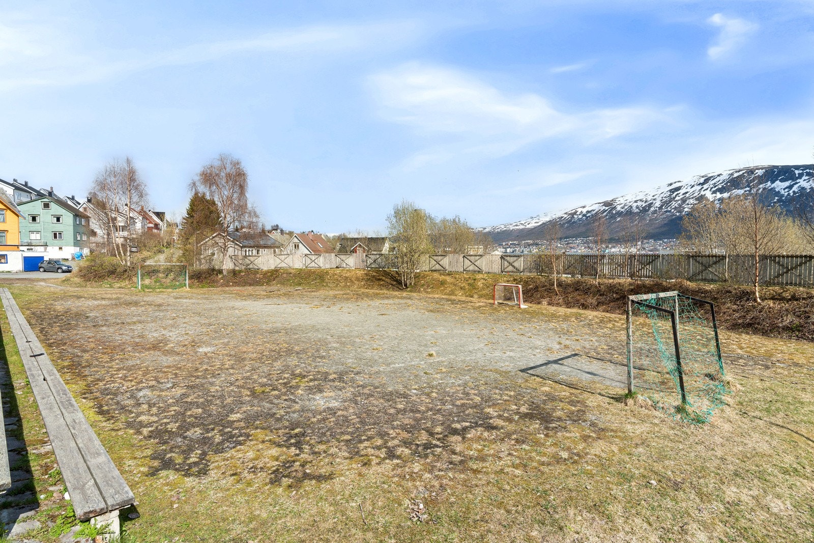 Kort vei til fotballøkke.