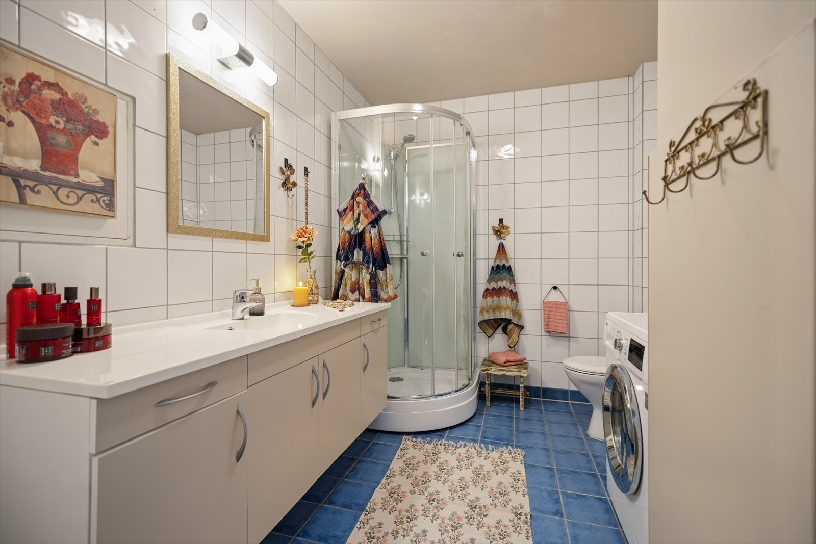 Badet er romslig og fint. Galleribilde