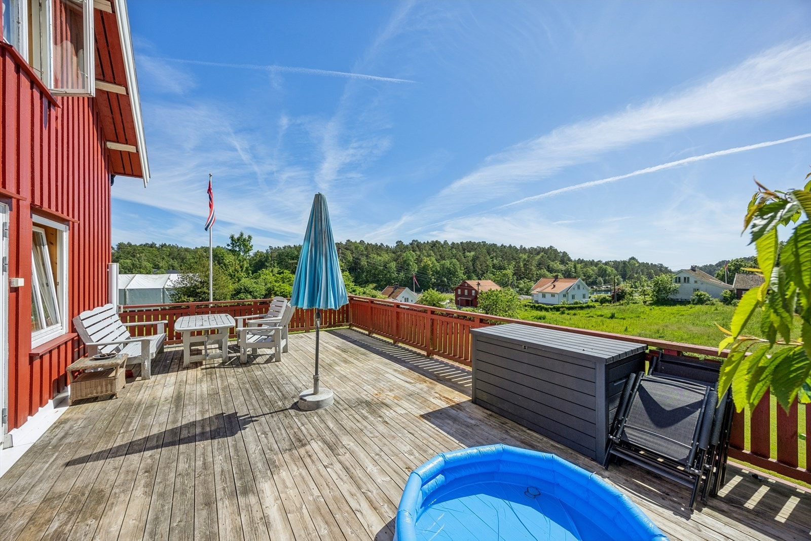 Terrasse i tilknytning til leiligheten. Galleribilde