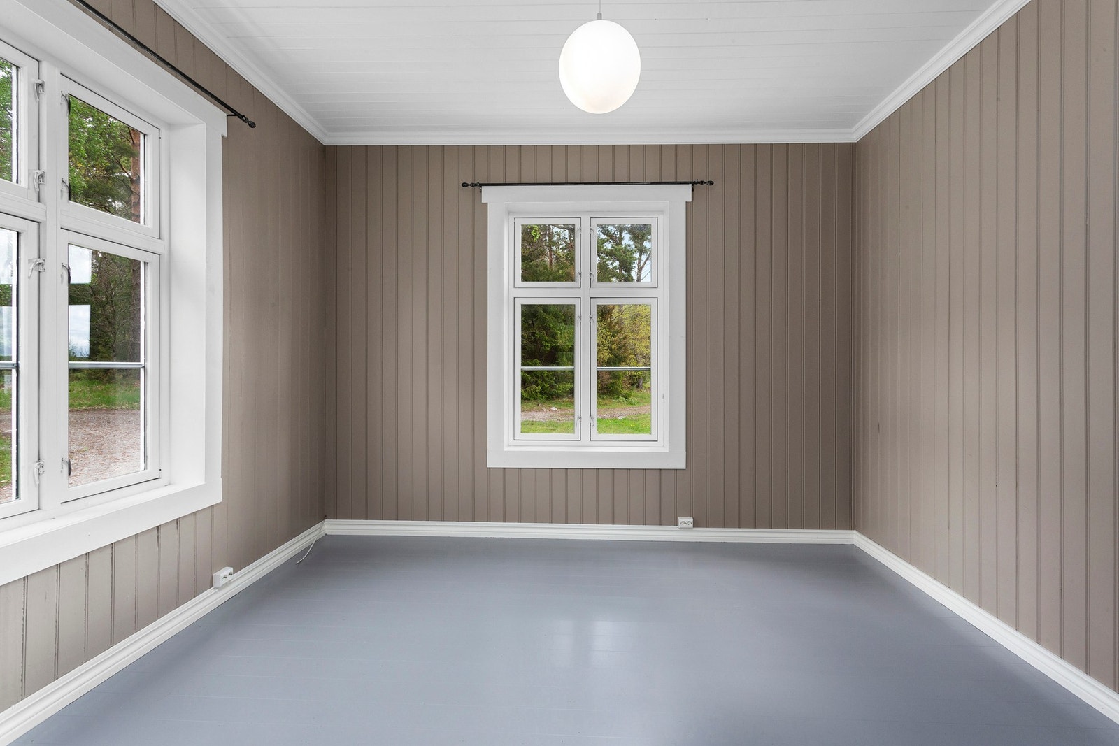 Fra stue i hovedhuset - det er to stuer innenfor hverandre Galleribilde